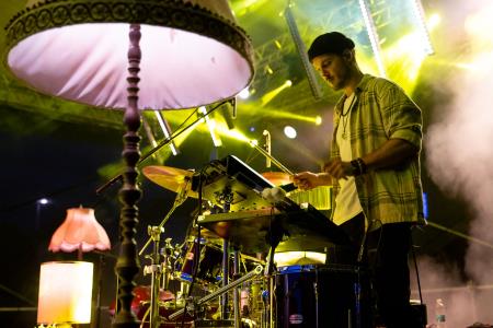 Maja Keuc s skupino (25)